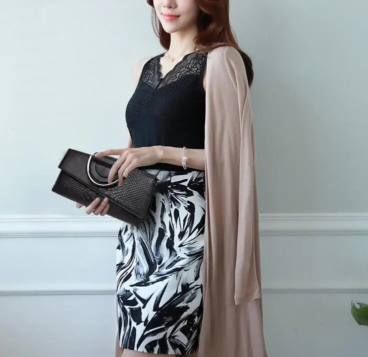 Alligator-Pattern Crossbody Clutch Bag