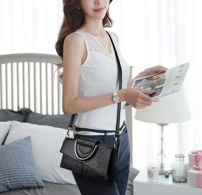 Alligator-Pattern Crossbody Clutch Bag