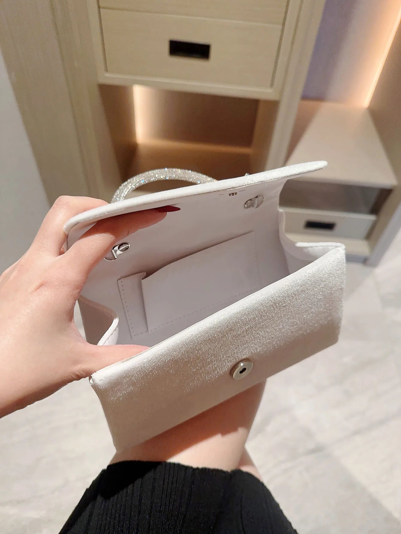 Vintage Velvet Flap Evening Bag - Tassel Chain Accent